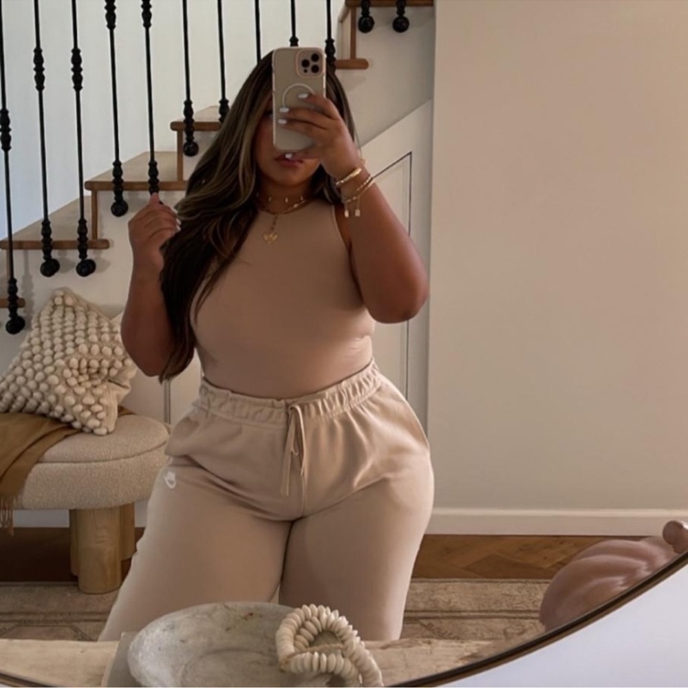 SKIMS Tan Women's Top